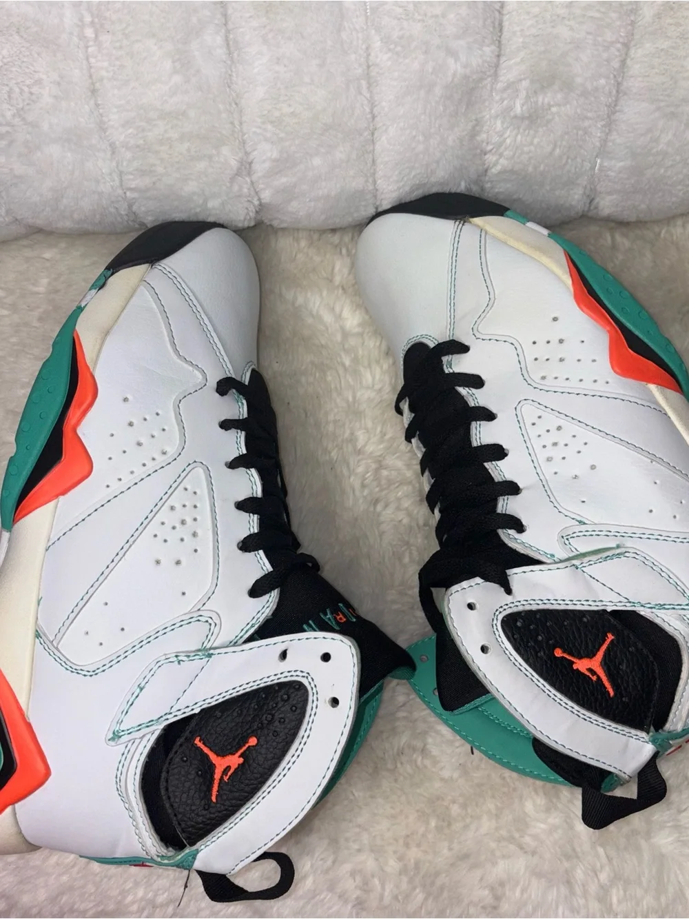 Jordan sneakers white